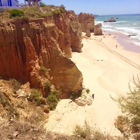With 2 Bedrooms In Praia Da Rocha With Furnished Terrace And Wifi 100 M From The Beach Apartmán Portimão