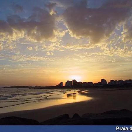 With 2 Bedrooms In Praia Da Rocha With Furnished Terrace And Wifi 100 M From The Beach